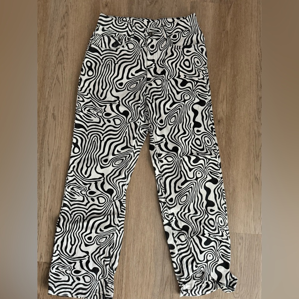 Ragged Zebra Print Denim Jeans - Picture 3 of 11